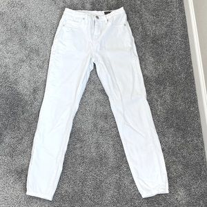 BLANK NYC high rise white jeans size 26-like new